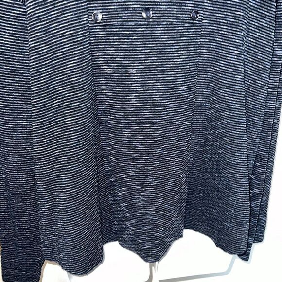 SPIRITTICUS CLOTHING Navy Blue and White Stripe Button Up Blouse-M - Picture 7 of 9